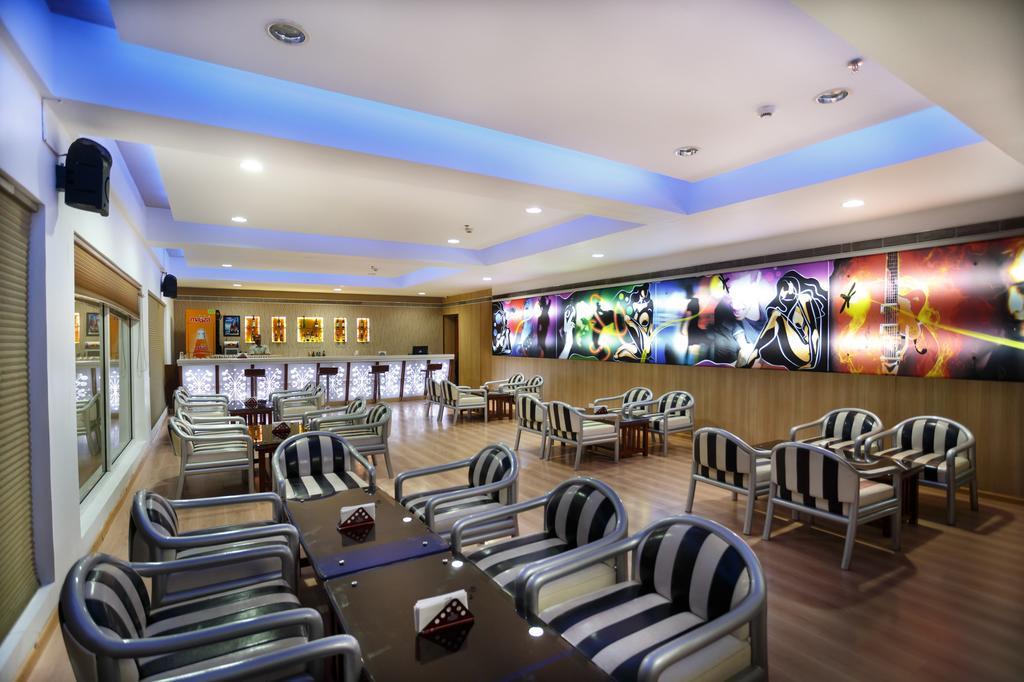 精英宫酒店 Kochi 外观 照片